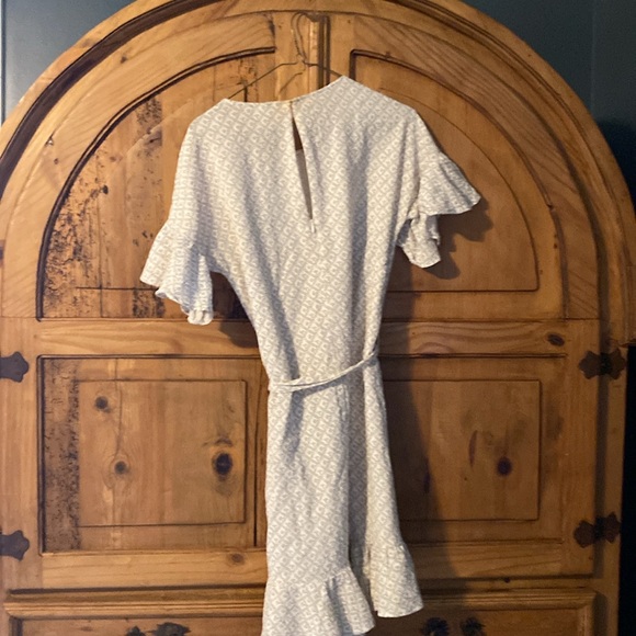 H&M dress - Picture 2 of 2